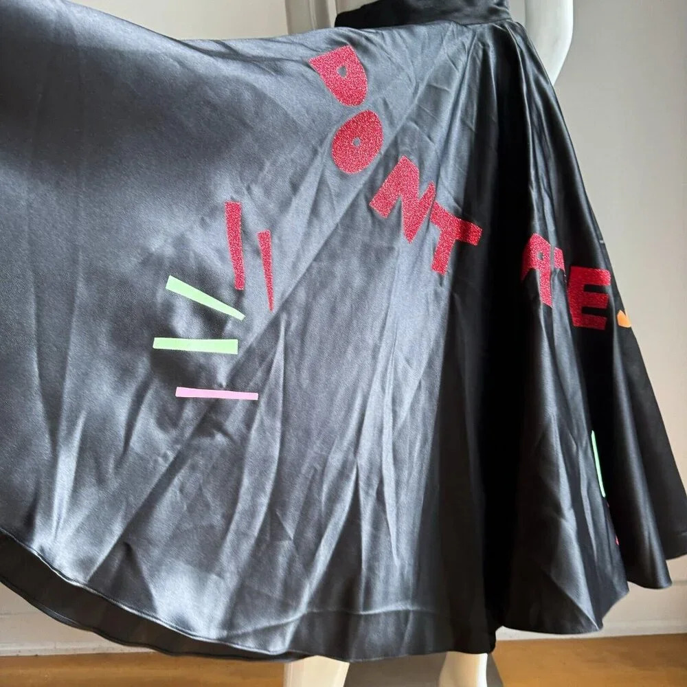 Roberta Einer Black Circle Satin Skirt W Phrases Xs — image 4 of 8